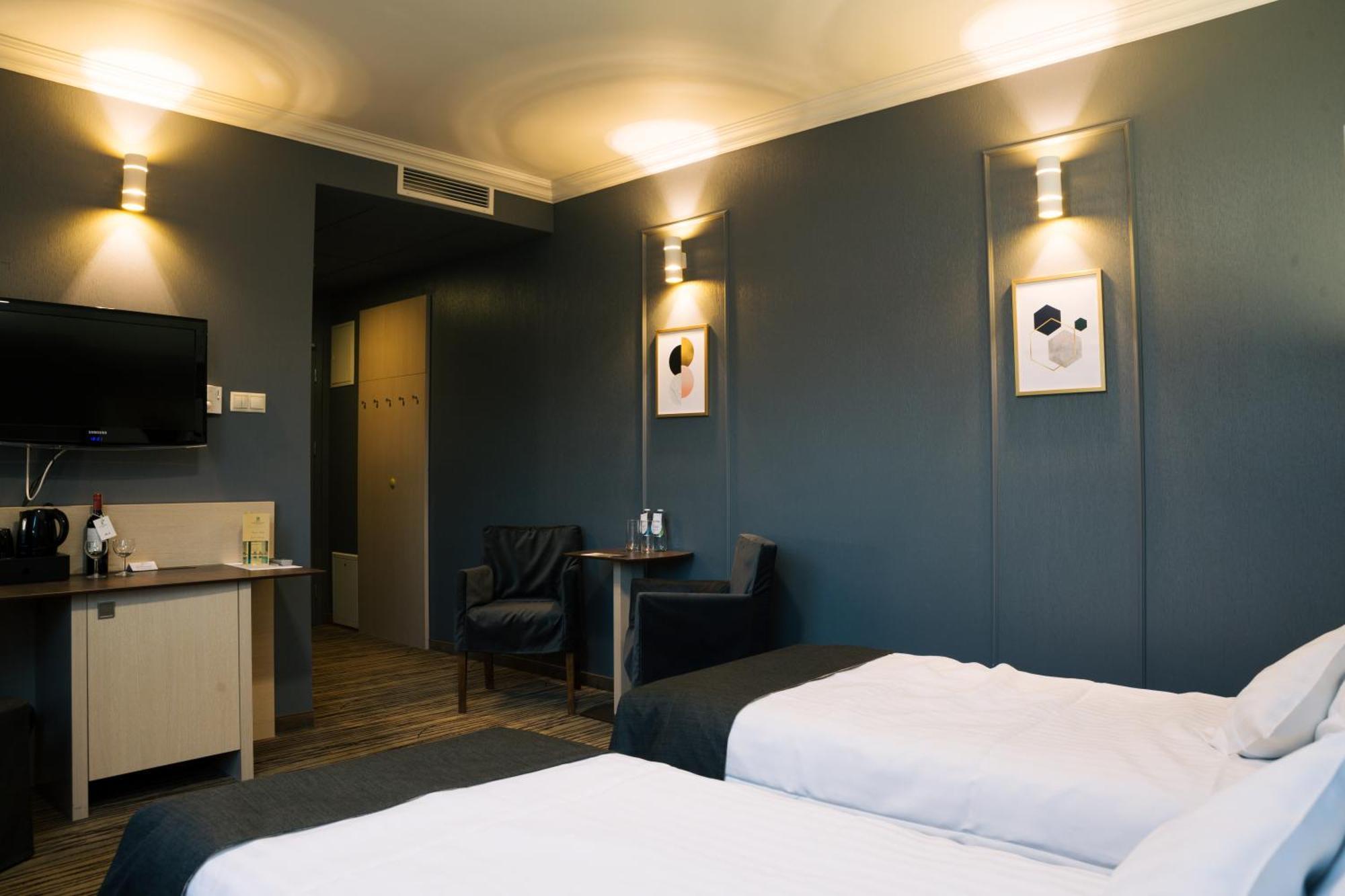 Hotel Natura Residence Business&Spa Siewierz Esterno foto